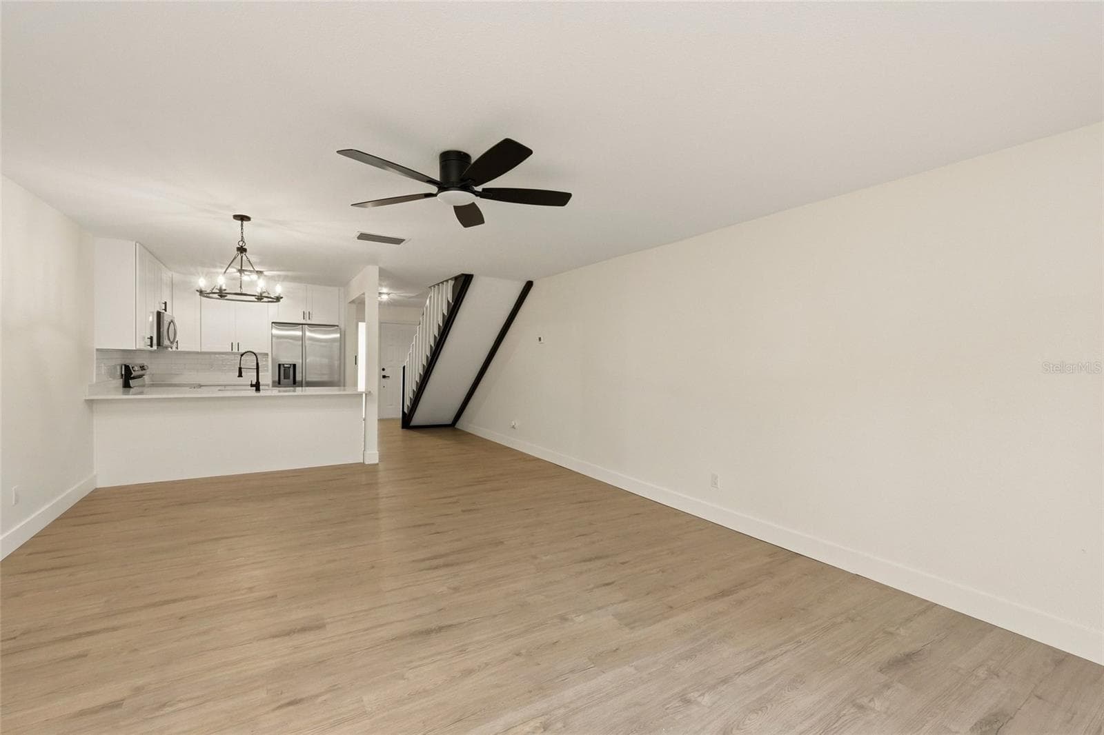 Townhouse at 205 SOMERSET LN, PALM HARBOR, photo 16 of 35