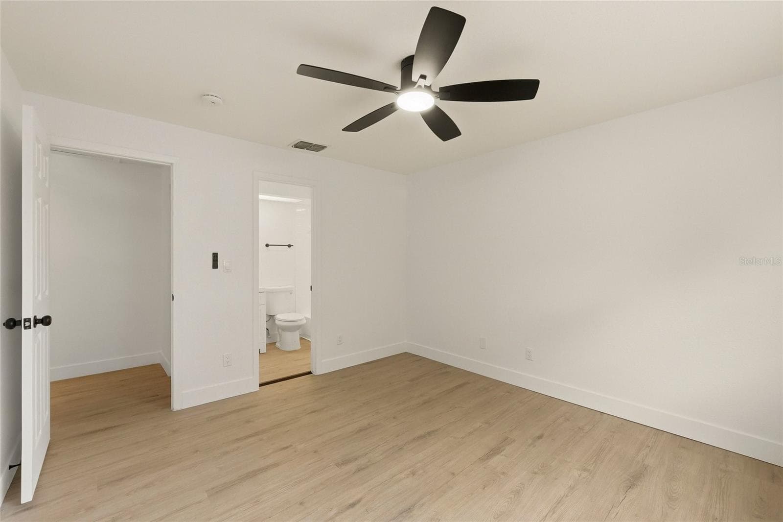 Townhouse at 205 SOMERSET LN, PALM HARBOR, photo 18 of 35