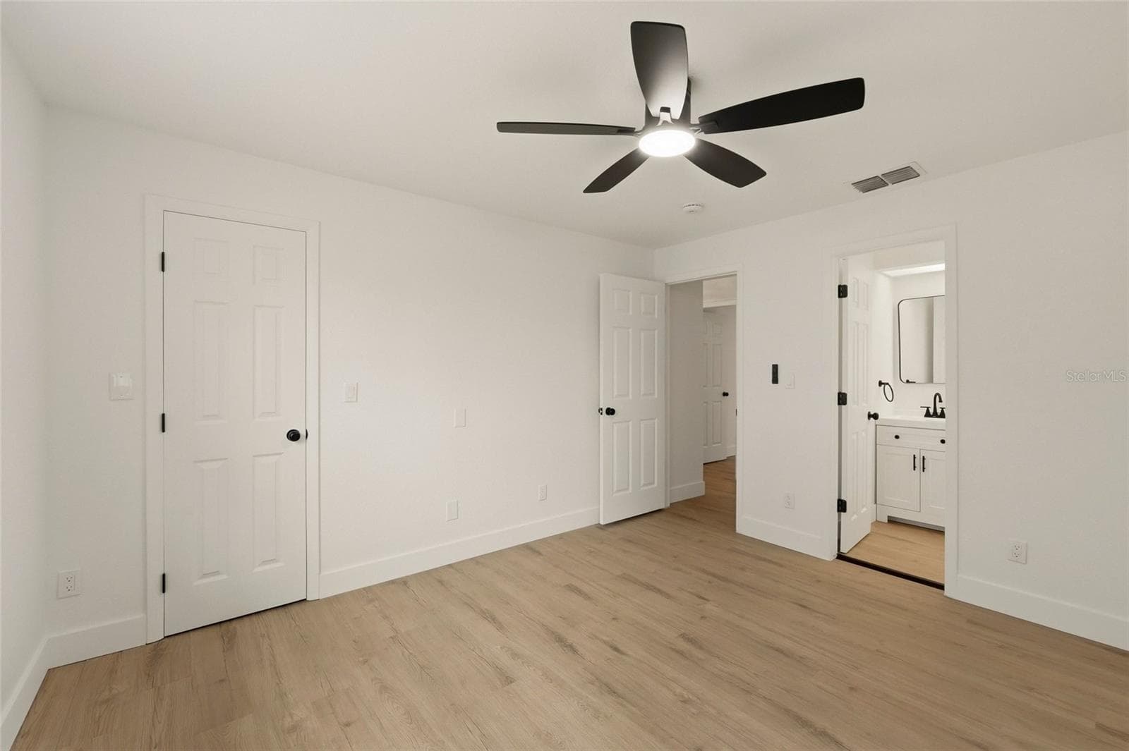Townhouse at 205 SOMERSET LN, PALM HARBOR, photo 19 of 35
