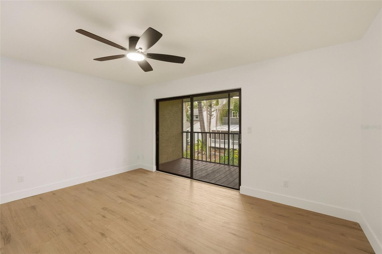 Townhouse at 205 SOMERSET LN, PALM HARBOR, photo 25 of 35