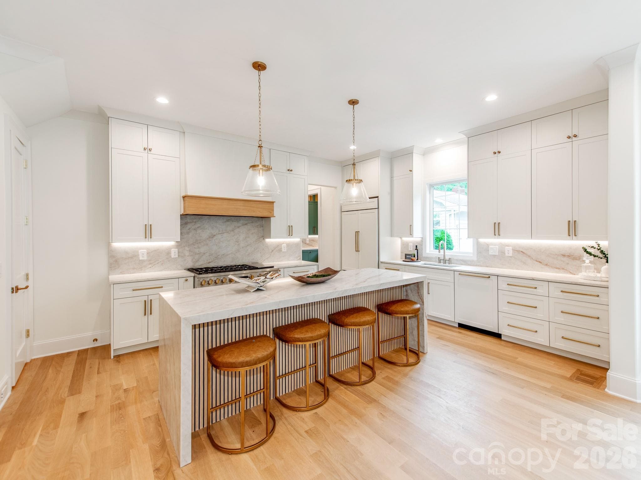 Single Family Residence at Charlotte, photo 10 of 46