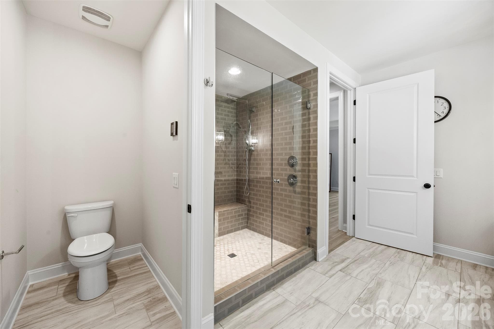 Primary Shower - 6039 Chimney Bluff Road, Lancaster
