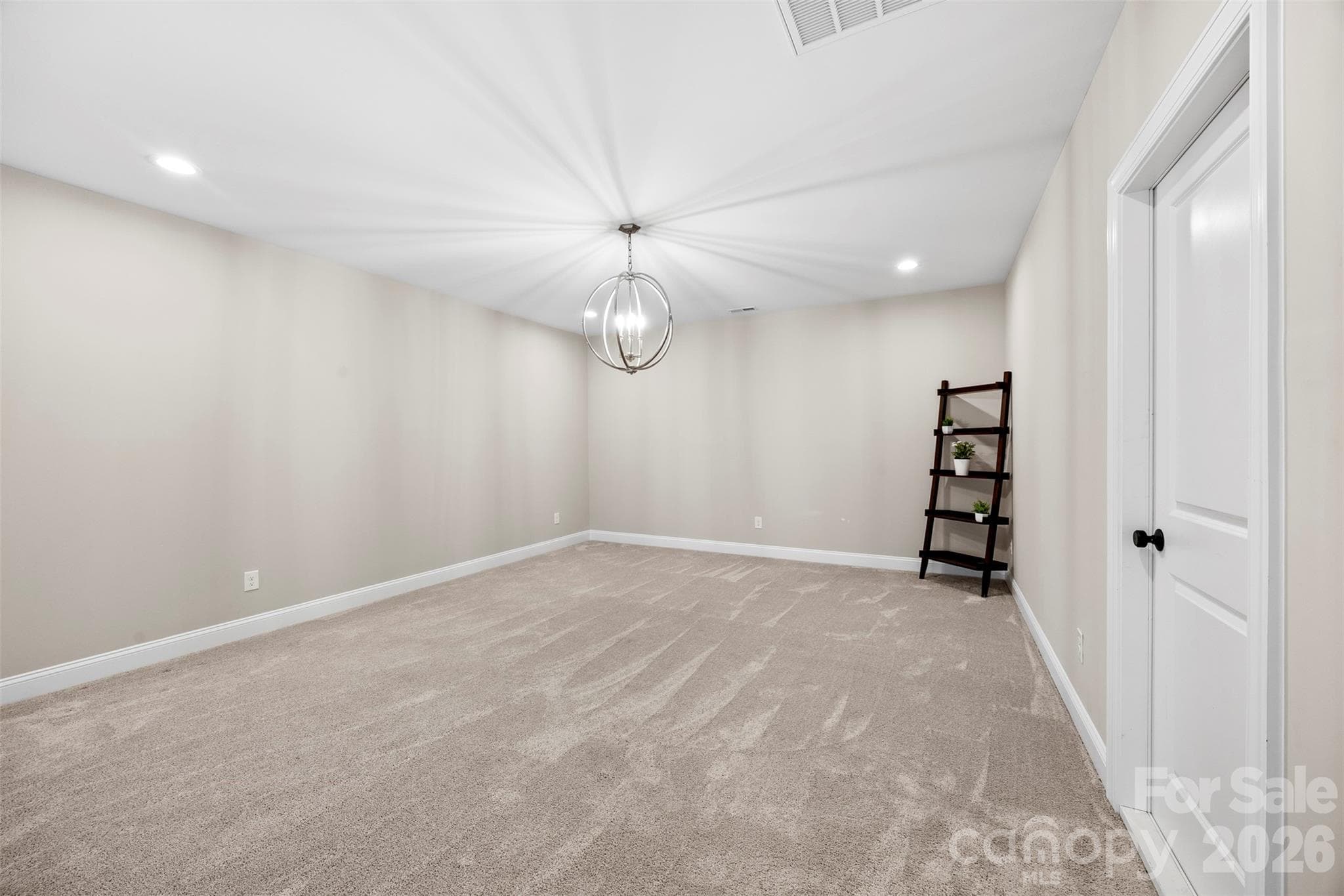 Walk-out basement living/recreation area - 6039 Chimney Bluff Road, Lancaster