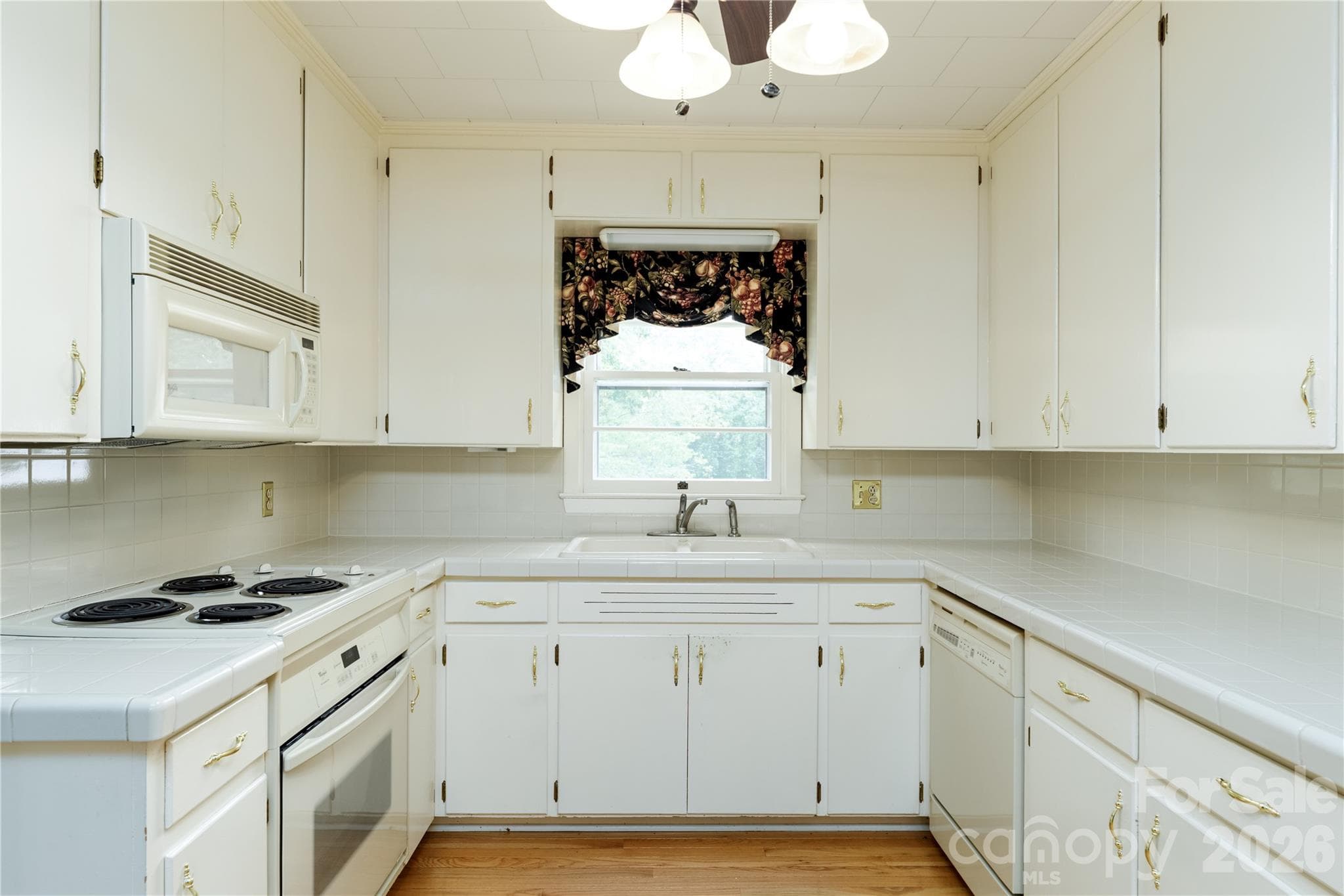 Single Family Residence at Morganton, photo 9 of 30