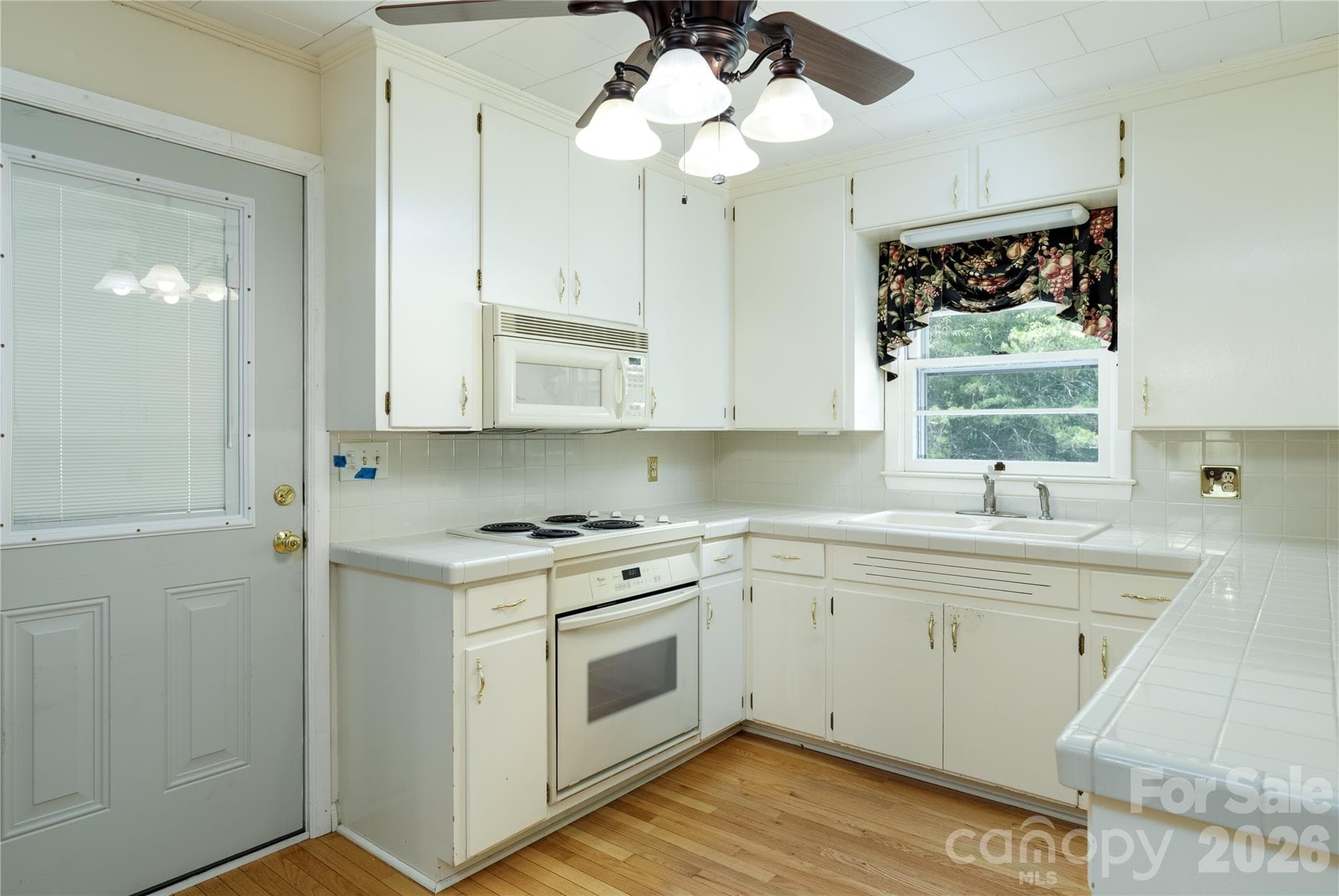 Single Family Residence at Morganton, photo 11 of 30
