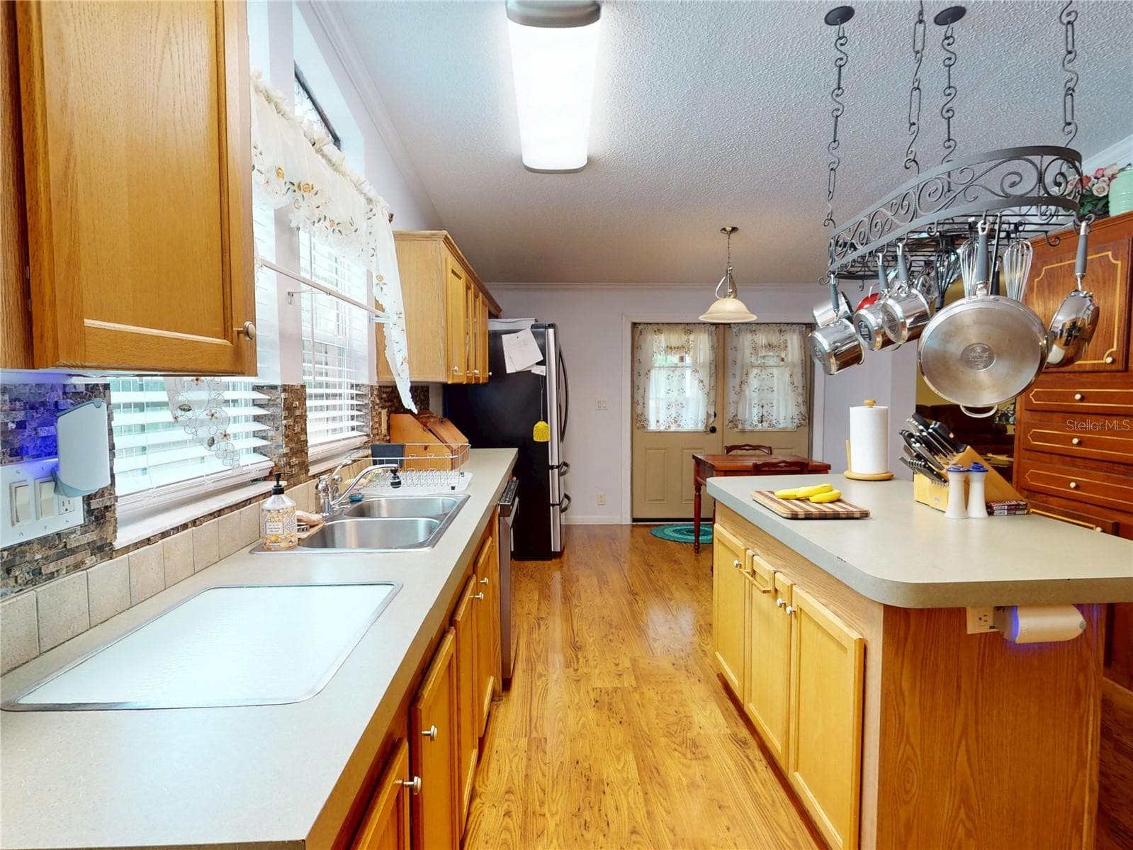 Manufactured Home at 17021 SHELBY LN, NORTH FORT MYERS, photo 26 of 86