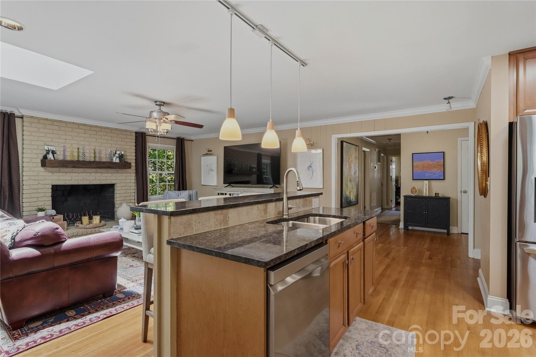 Single Family Residence at 6014 Glenridge Road, Charlotte, photo 13 of 42