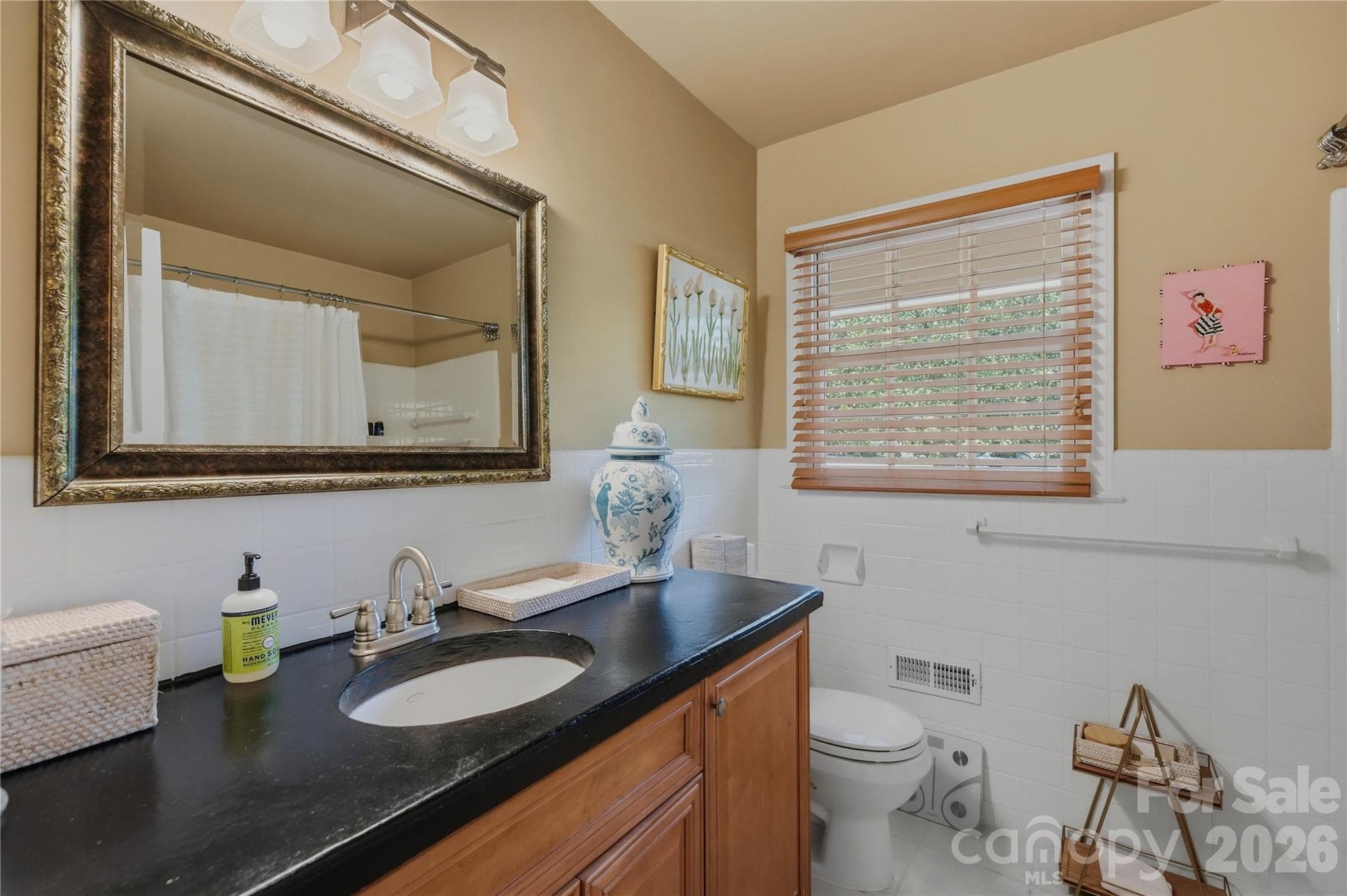 Single Family Residence at 6014 Glenridge Road, Charlotte, photo 32 of 42