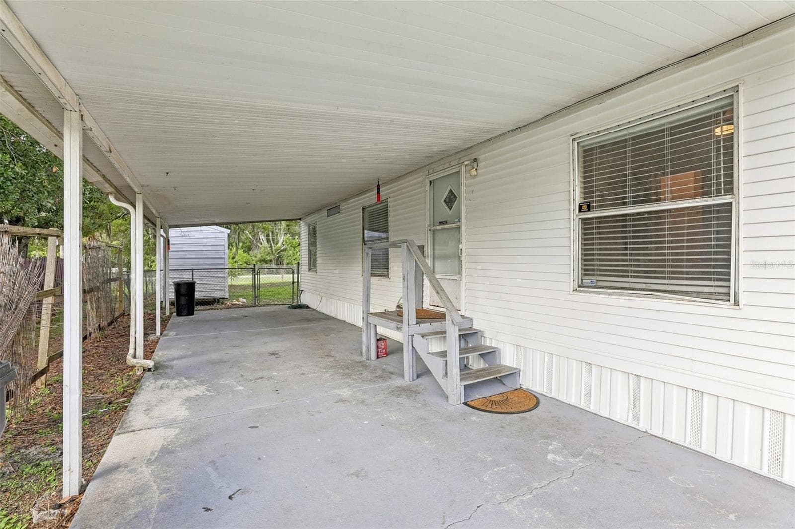 2638 SEA OATS CIR S