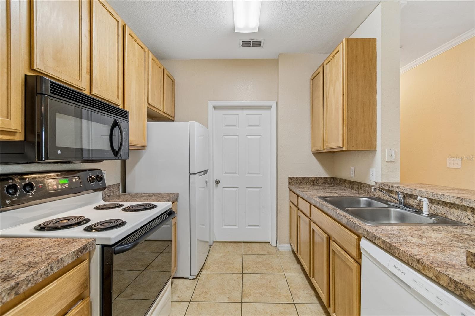 Condominium at 10203 COURTNEY PALMS BLVD #103, TAMPA, photo 18 of 76