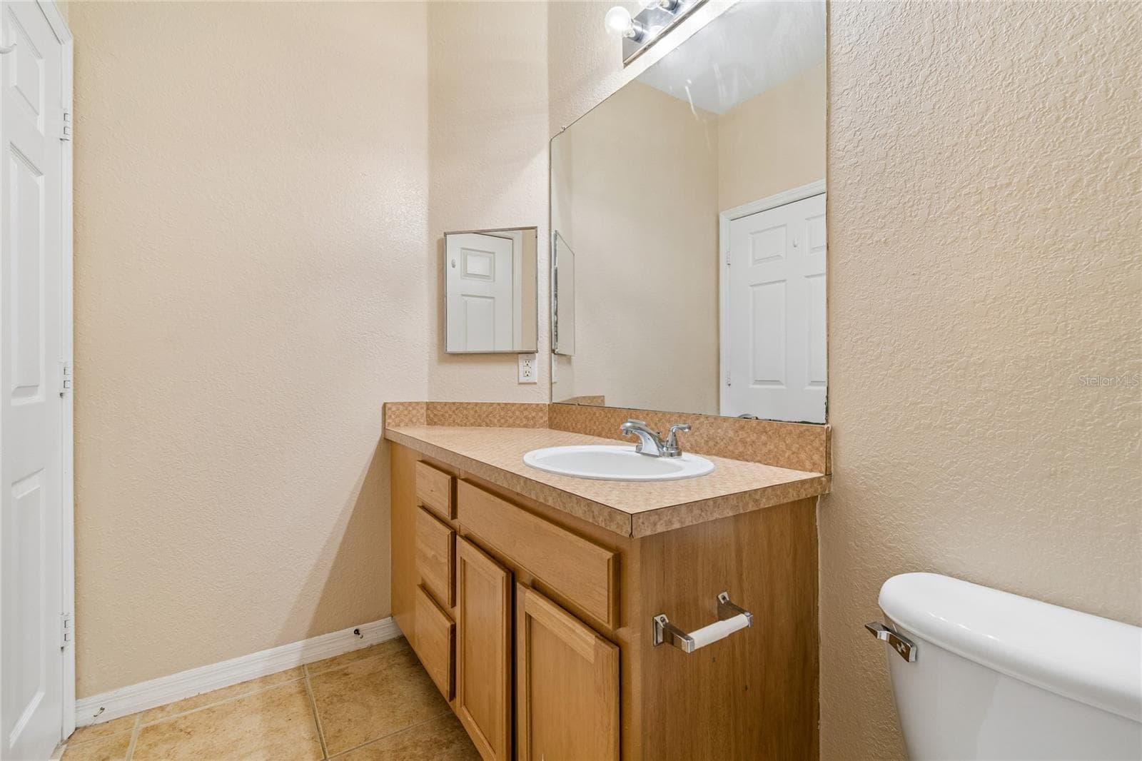 Condominium at 10203 COURTNEY PALMS BLVD #103, TAMPA, photo 34 of 76