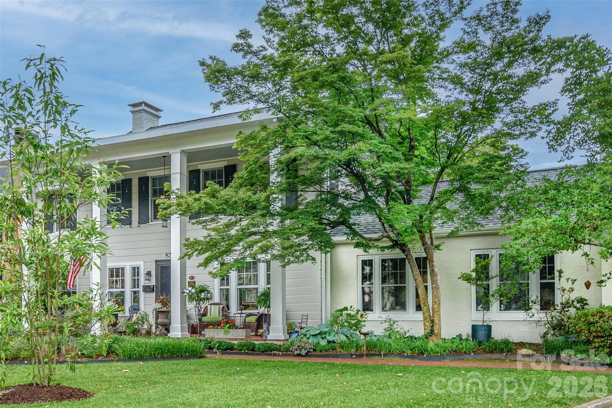 Single Family Residence at Hendersonville, photo 3 of 51