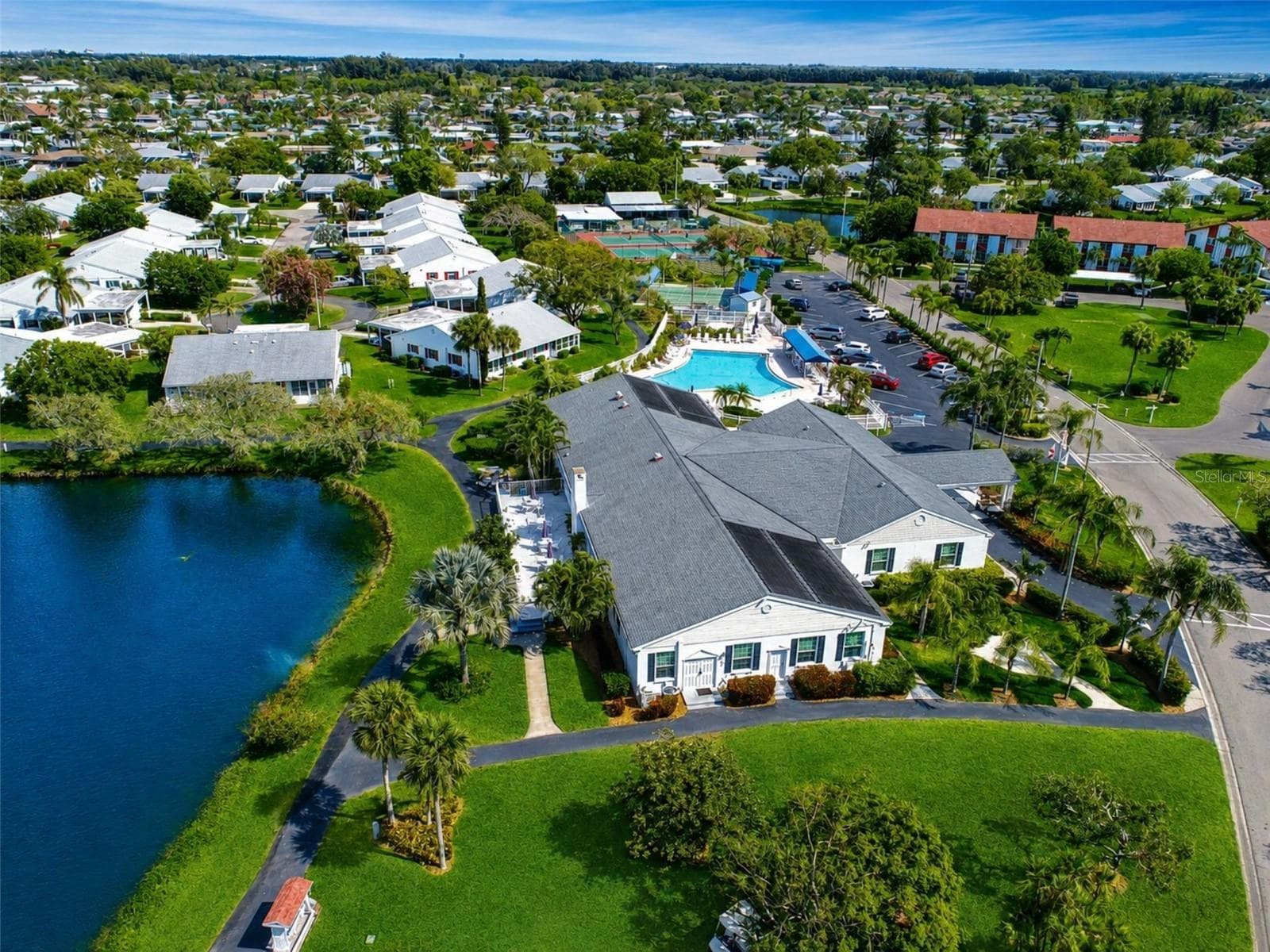 Mt Vernon on Sarasota Bay lakeside clubhouse - 9425 ANDOVER CIR, BRADENTON