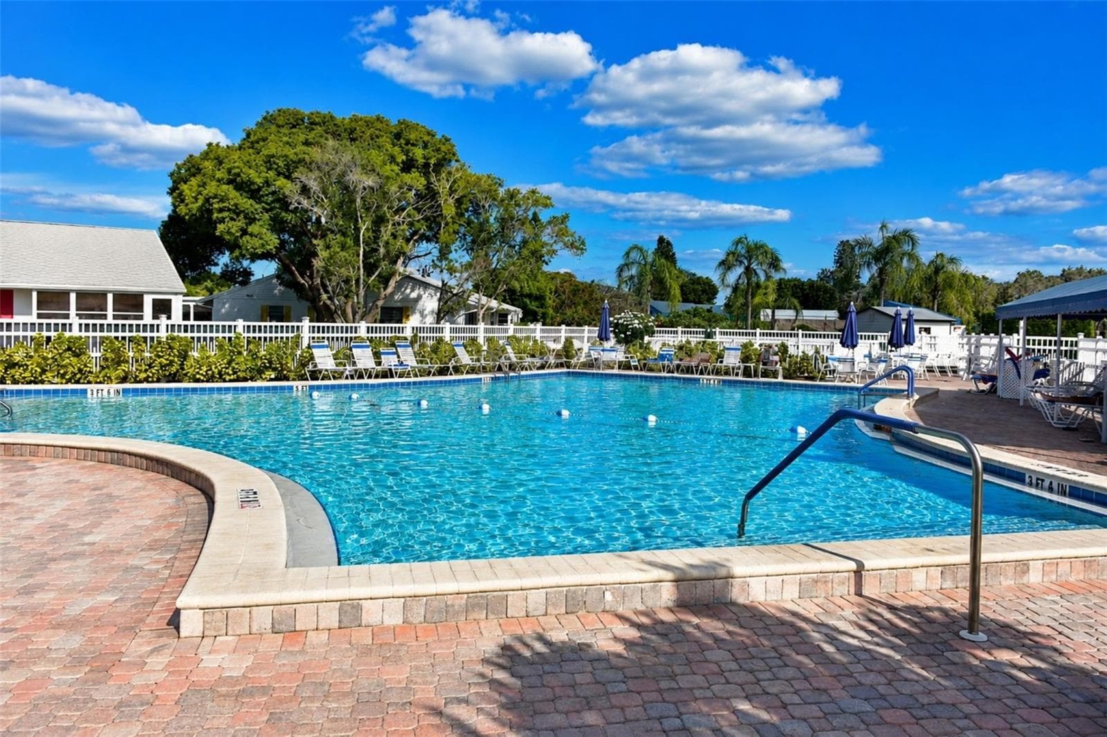 Mt Vernon on Sarasota Bay heated pool - 9425 ANDOVER CIR, BRADENTON