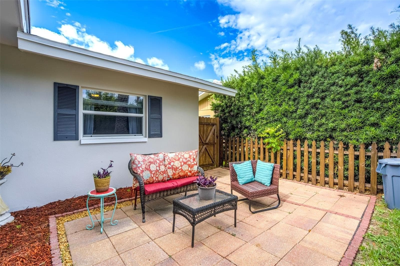 Outdoor Patio - 1636 LEISURE DR, CLEARWATER