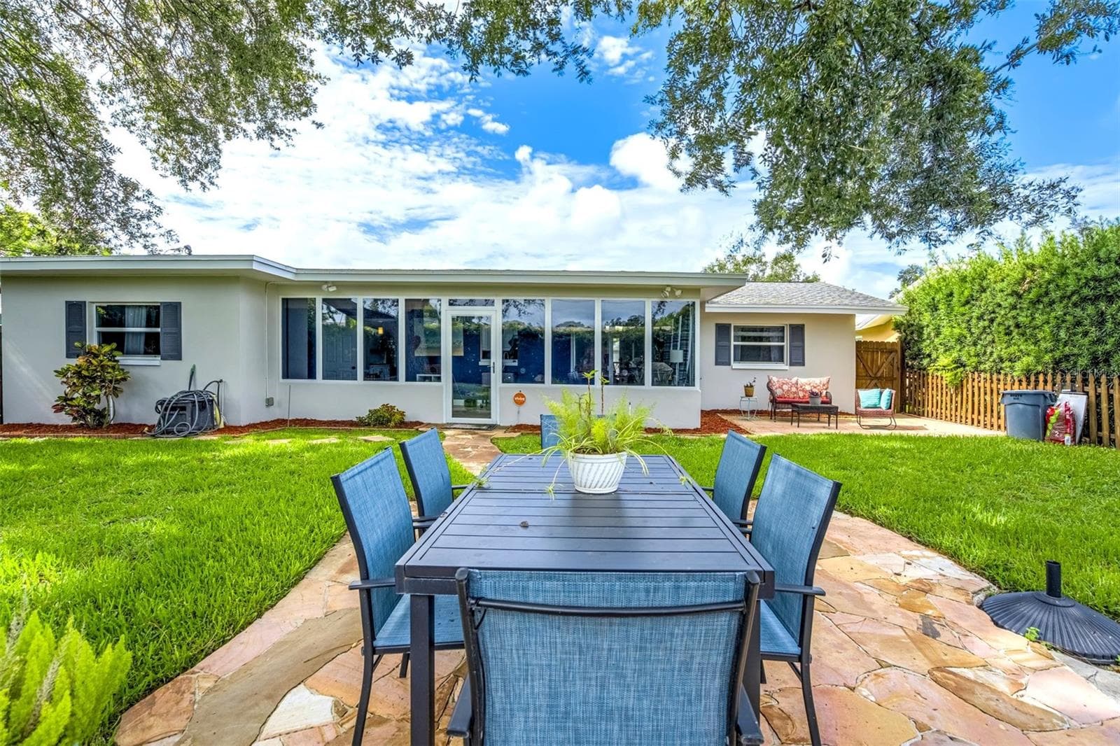 Outdoor Space - 1636 LEISURE DR, CLEARWATER