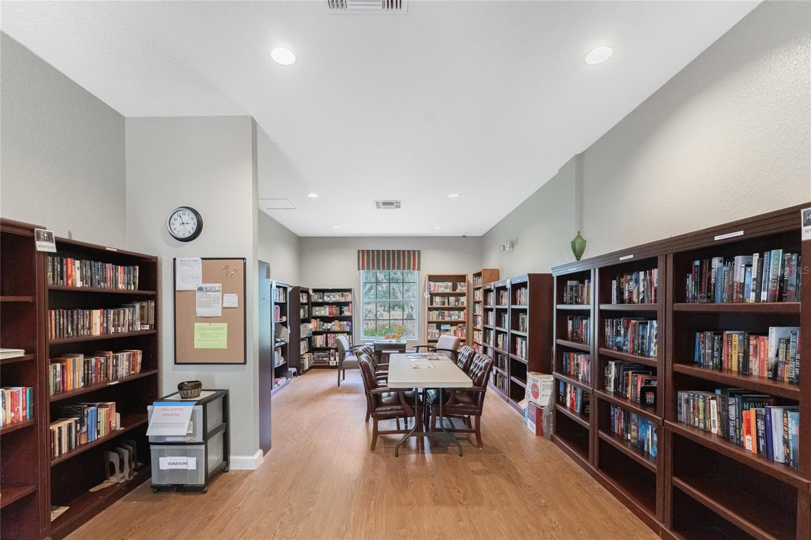 Condominium at 19355 WATER OAK DR #303, PORT CHARLOTTE, photo 32 of 46