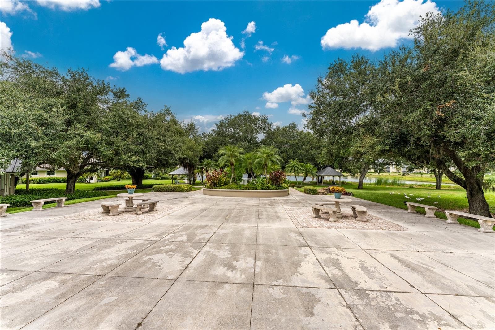Condominium at 19355 WATER OAK DR #303, PORT CHARLOTTE, photo 44 of 46