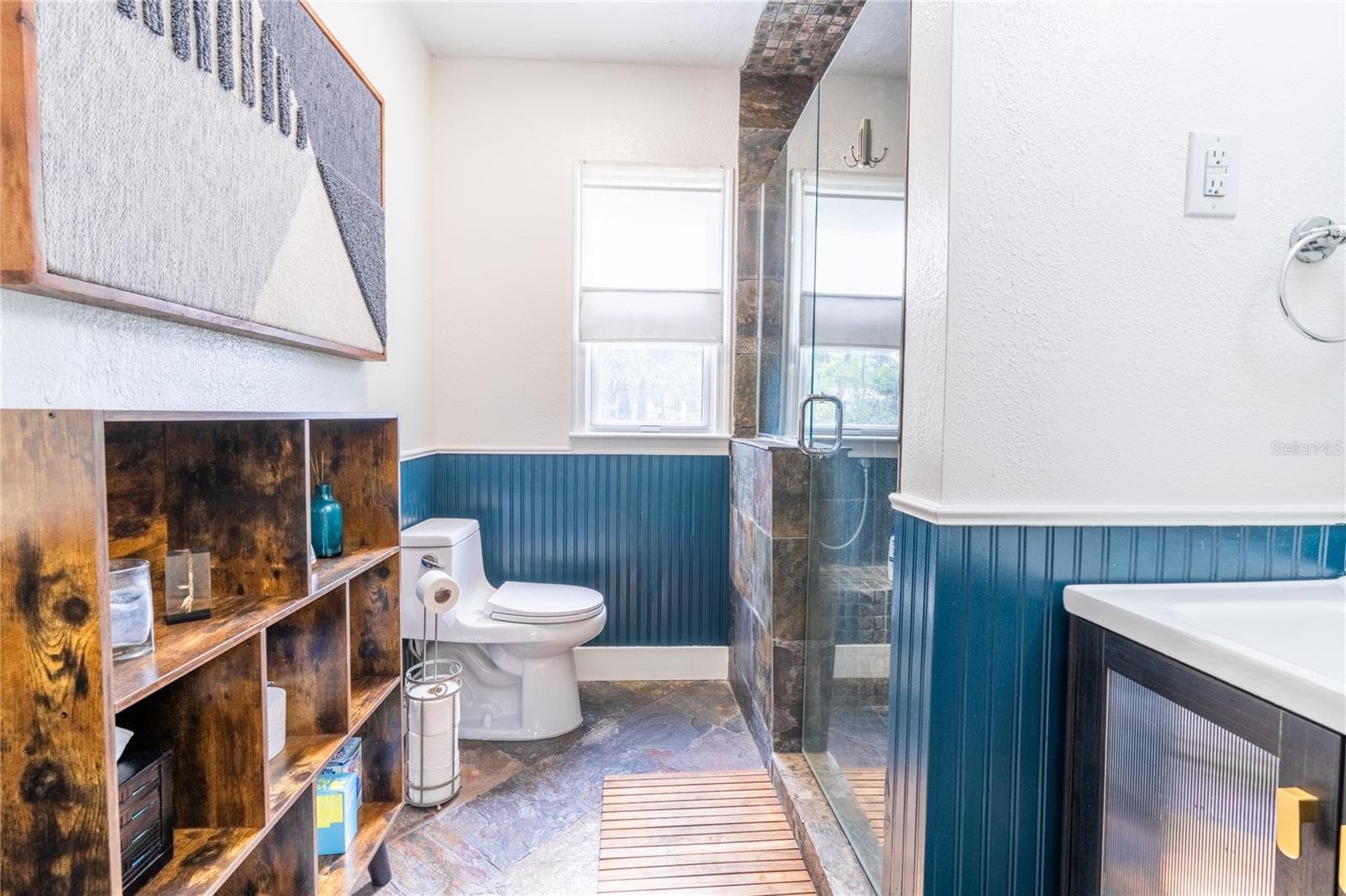 Main house bathroom - 795 30TH ST, ORLANDO