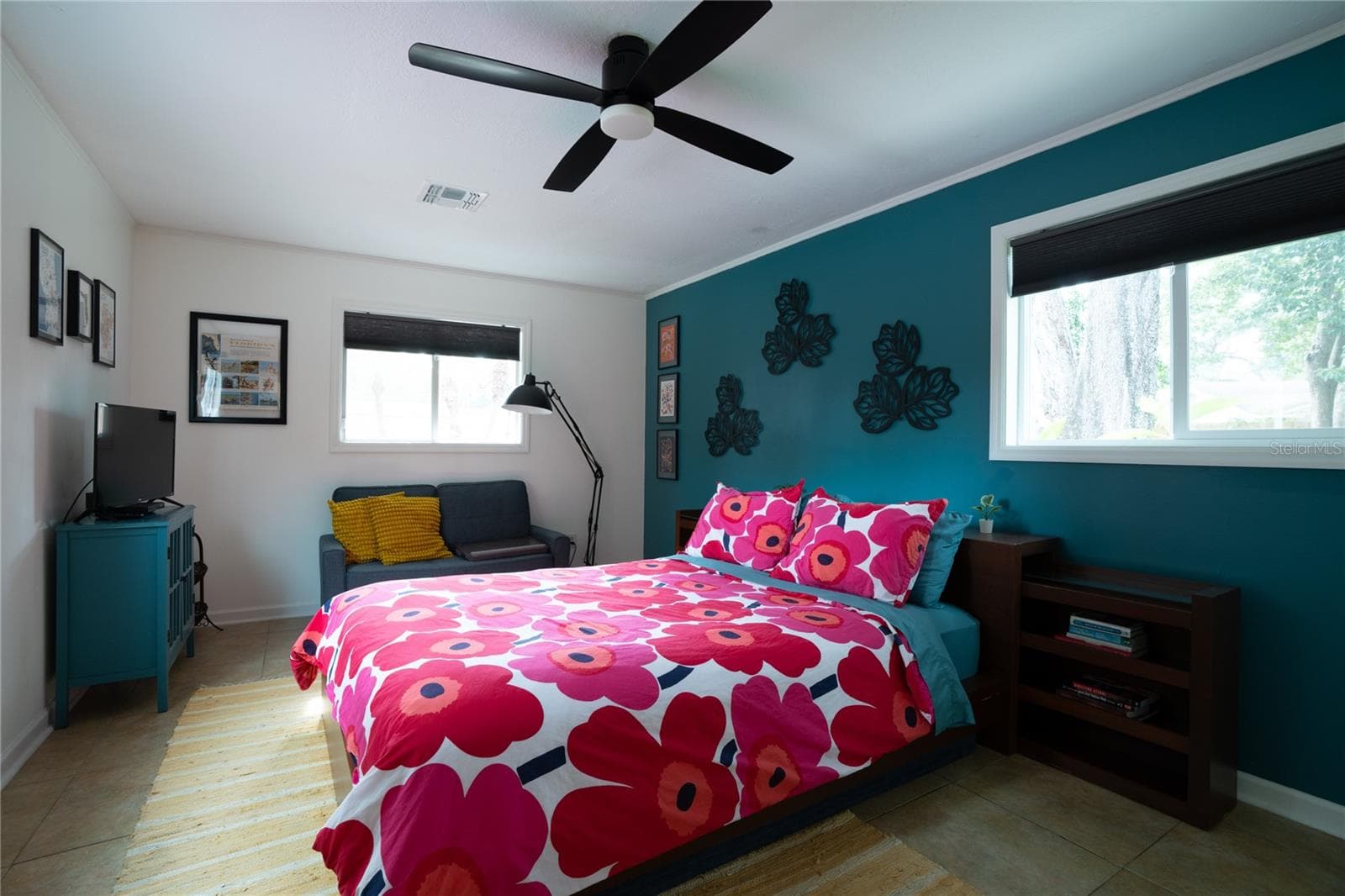 Bright and spacious guesthouse bedroom - 795 30TH ST, ORLANDO