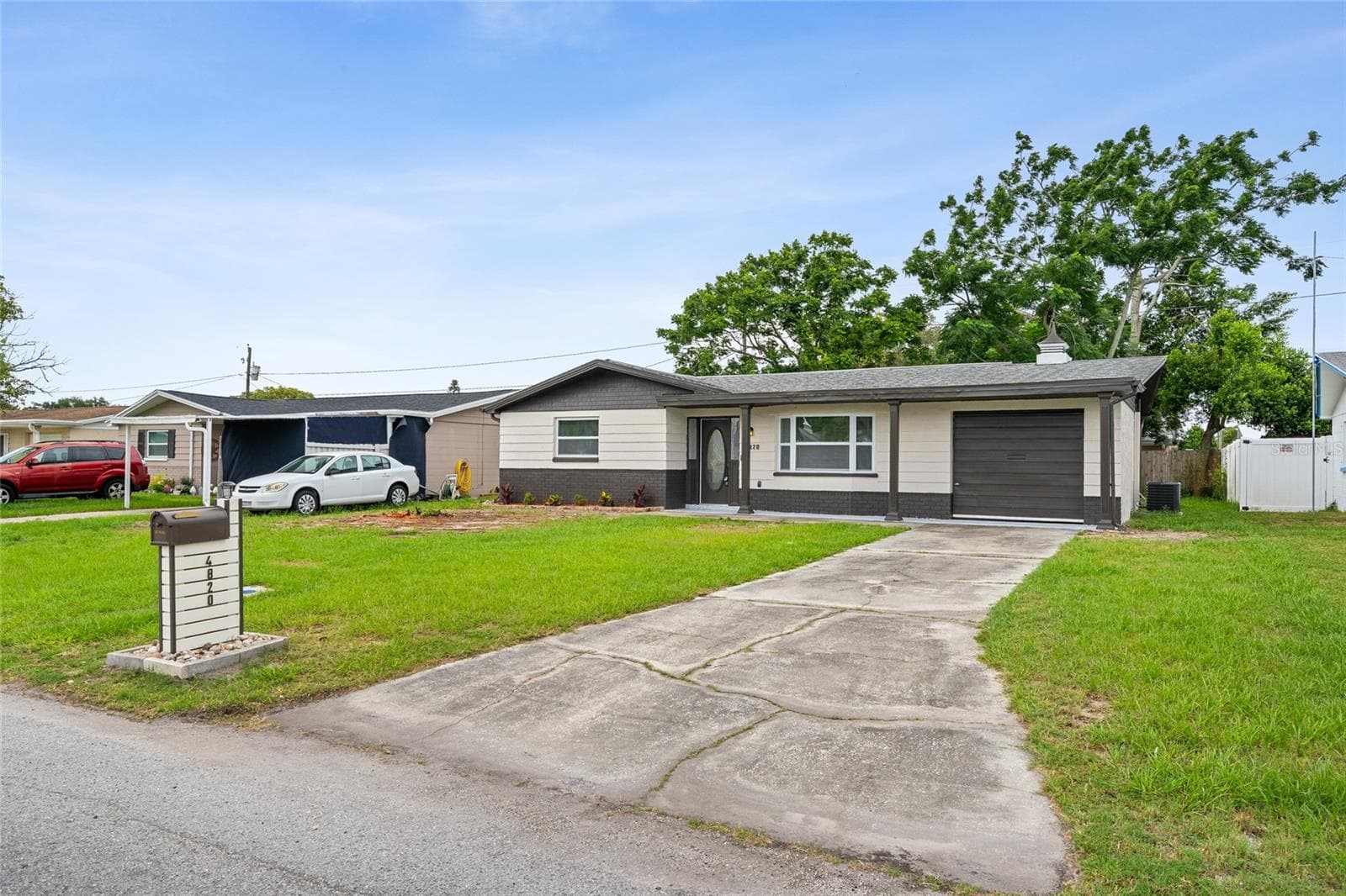 Single Family Residence at 4820 SALEM DR, NEW PORT RICHEY, photo 3 of 39