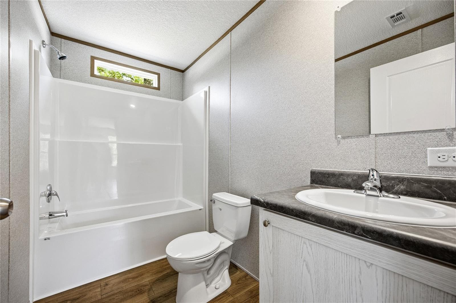 Manufactured Home at 119 LONDON AVE, INTERLACHEN, photo 30 of 44