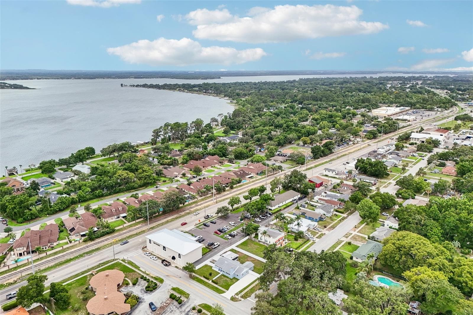 Single Family Residence at 1211 MORNINGSIDE DR, MOUNT DORA, photo 60 of 66