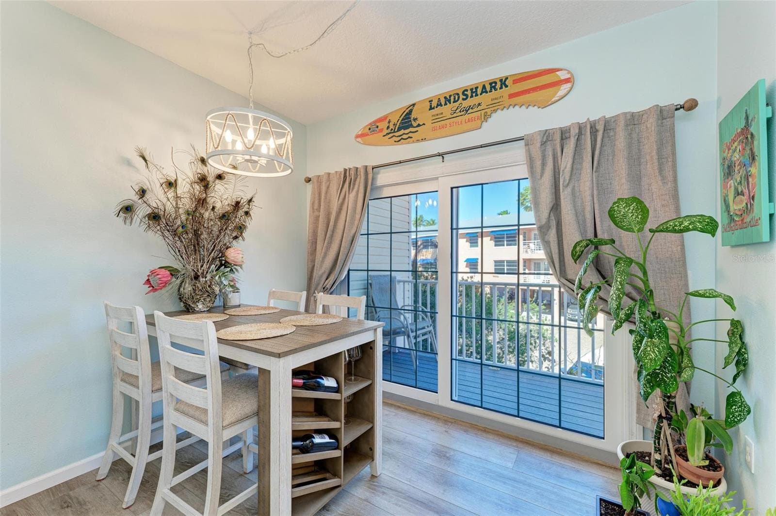Dining - 1469 GULF DR N, BRADENTON BEACH