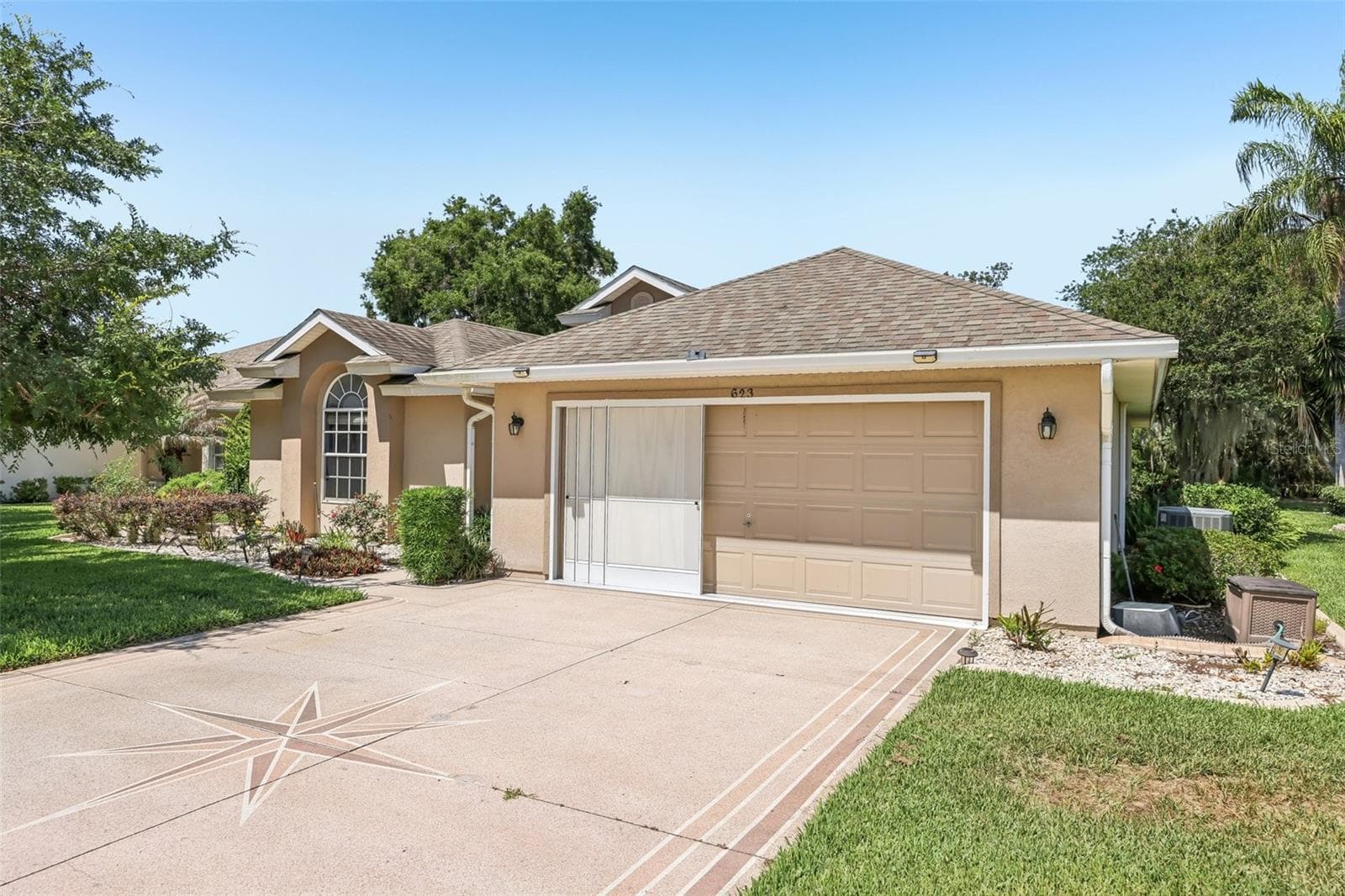 Single Family Residence at 623 JUNIPER WAY, TAVARES, photo 2 of 56