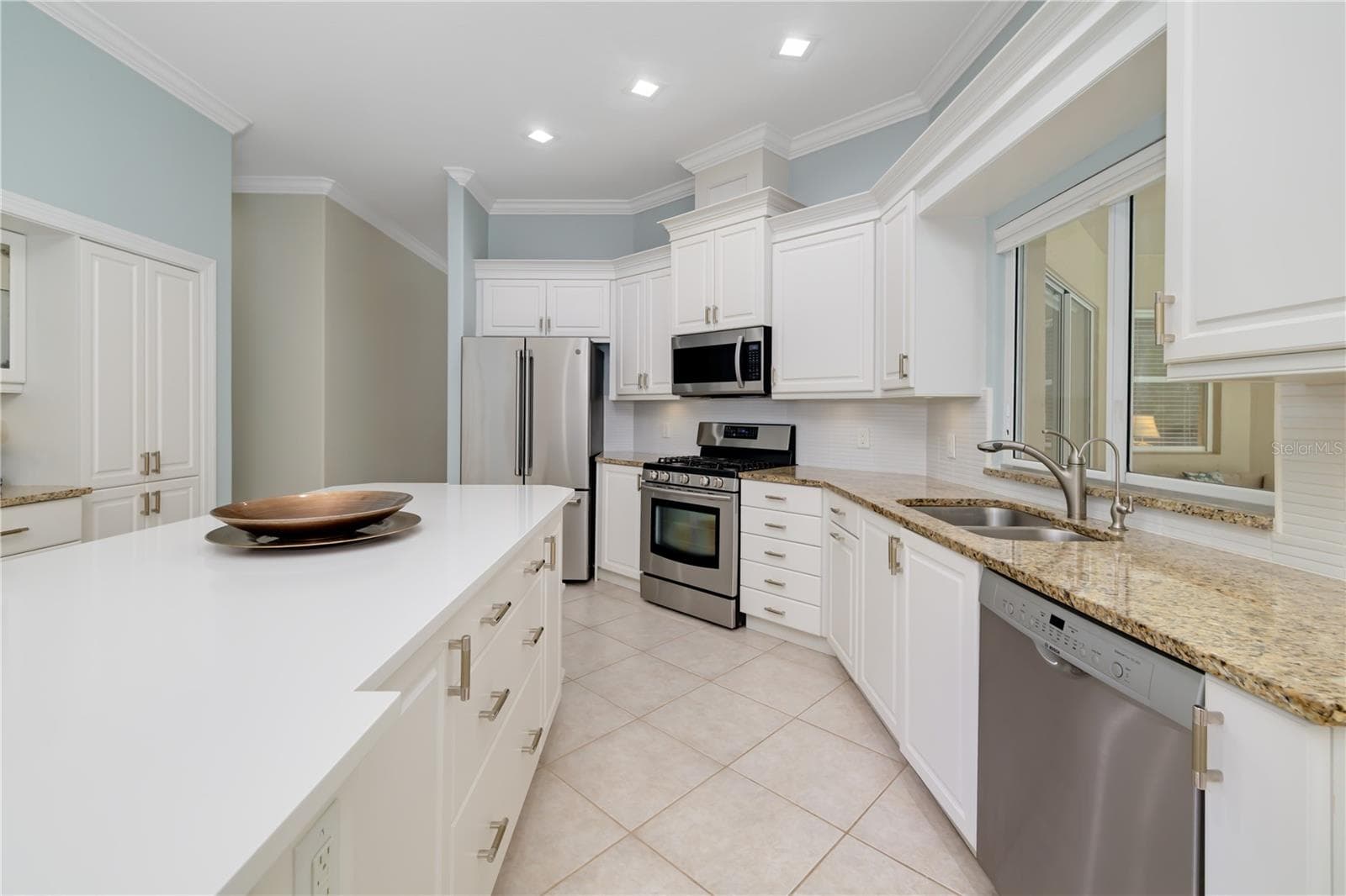 Single Family Residence at 12471 NATUREVIEW CIR, BRADENTON, photo 18 of 84