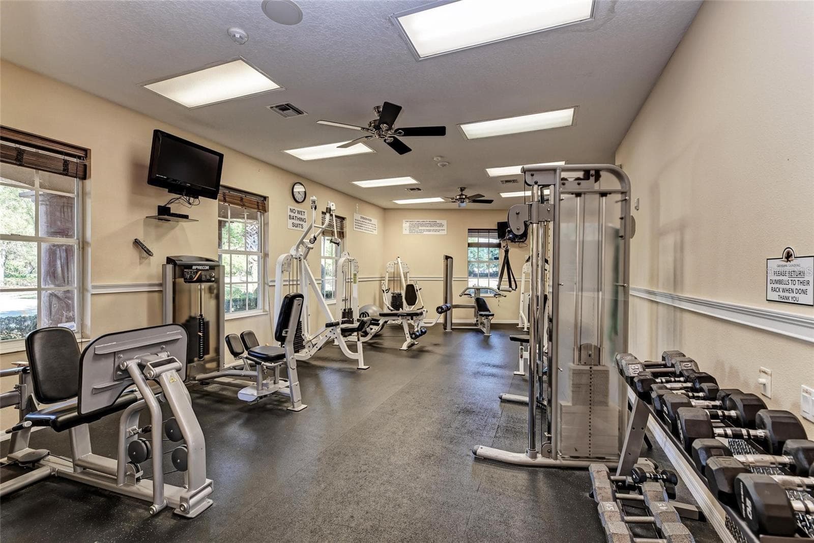 Community center East fitness center, gym - 12471 NATUREVIEW CIR, BRADENTON