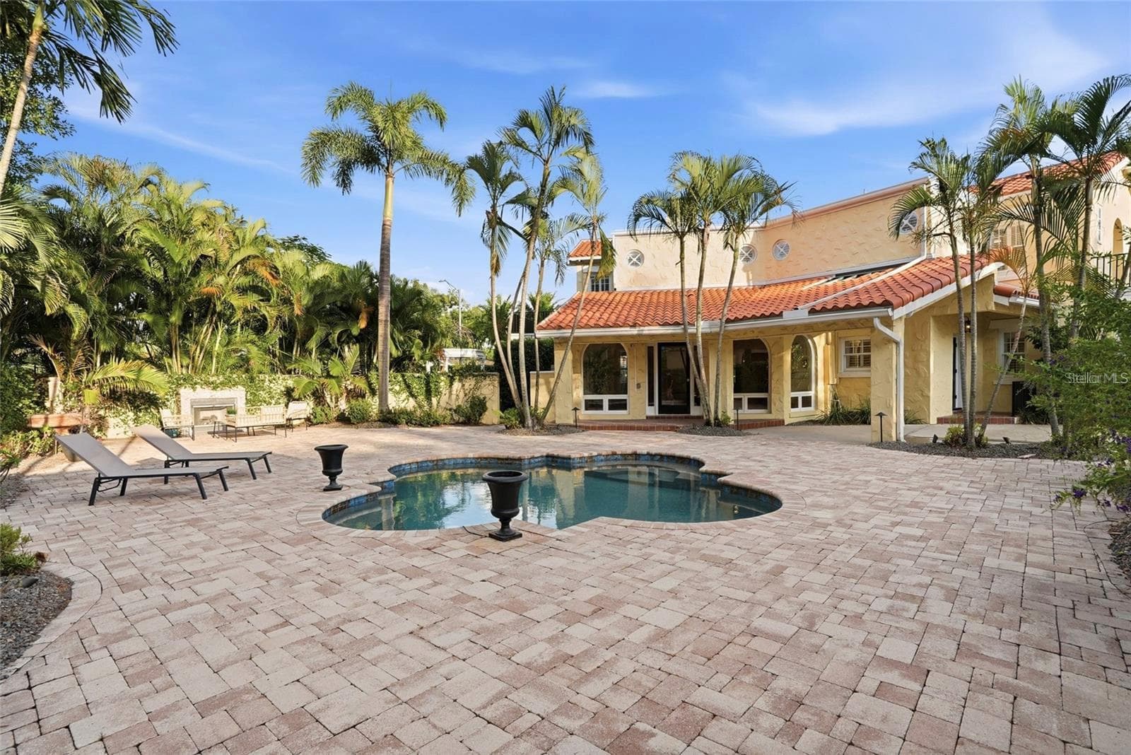 Single Family Residence at 190 BOSPHOROUS AVE, TAMPA, photo 80 of 84