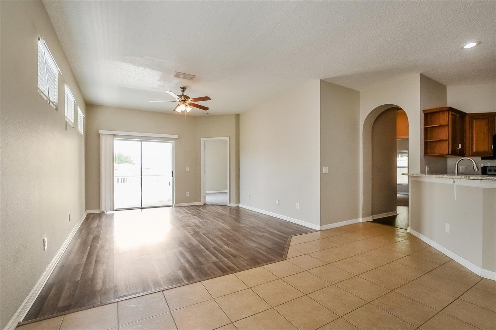 Single Family Residence at 1221 LONGVILLE CIR, TAVARES, photo 6 of 21