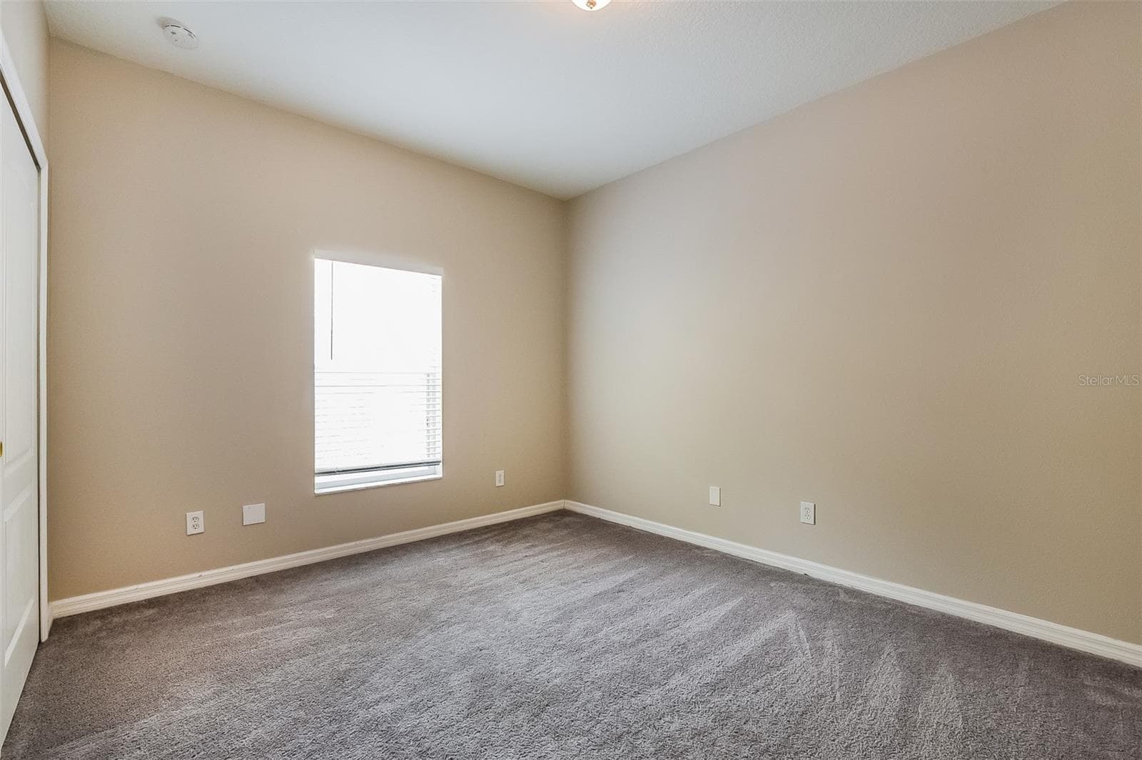 Single Family Residence at 1221 LONGVILLE CIR, TAVARES, photo 13 of 21
