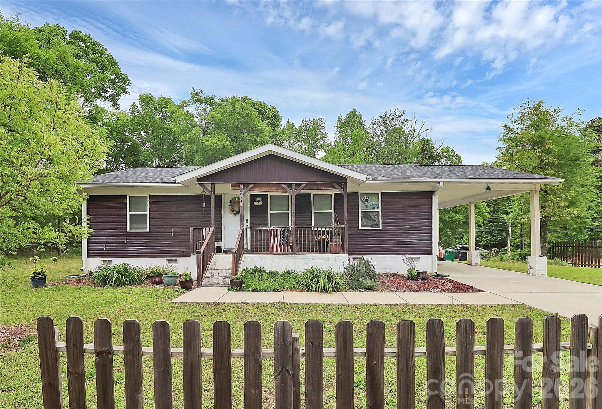 Single Family Residence at Charlotte, photo 2 of 32