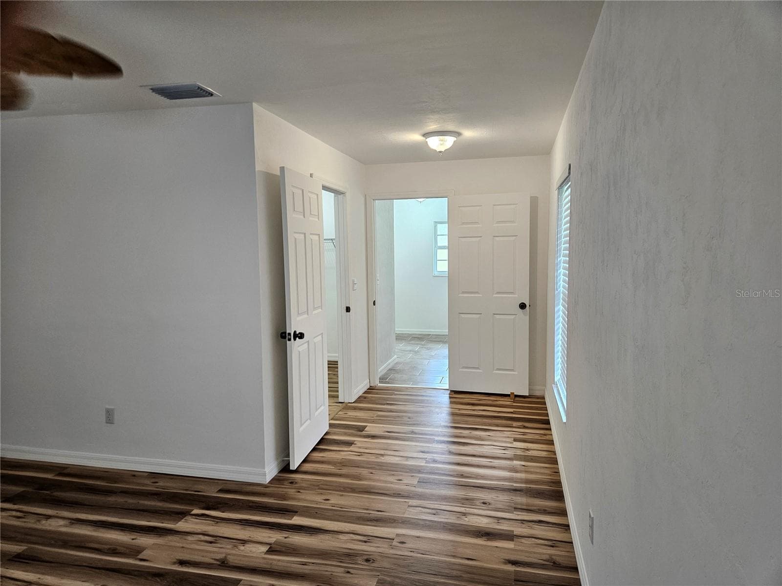 Single Family Residence at 51 NE 10TH ST, WILLISTON, photo 13 of 34