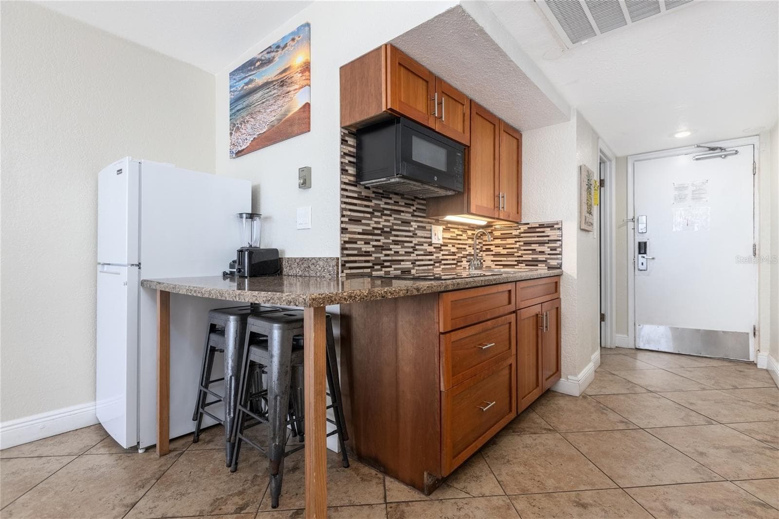 Condo - Hotel at 2301 S ATLANTIC AVE #403, DAYTONA BEACH, photo 4 of 26