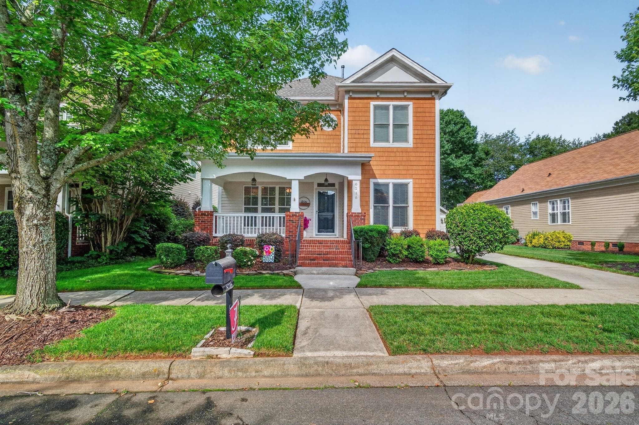 Single Family Residence at Huntersville, photo 2 of 38