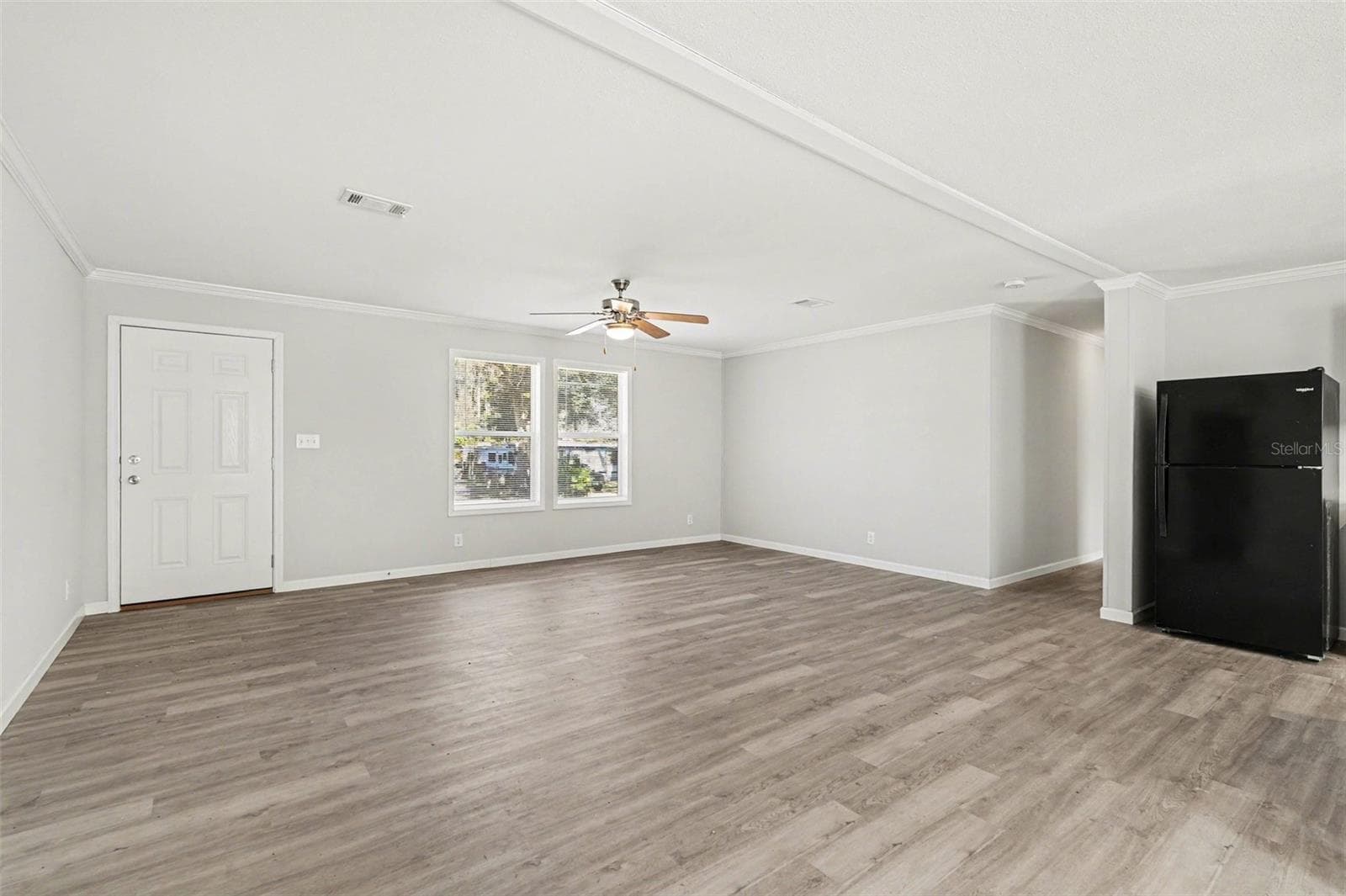 living room - 23950 BASS RD, ASTOR