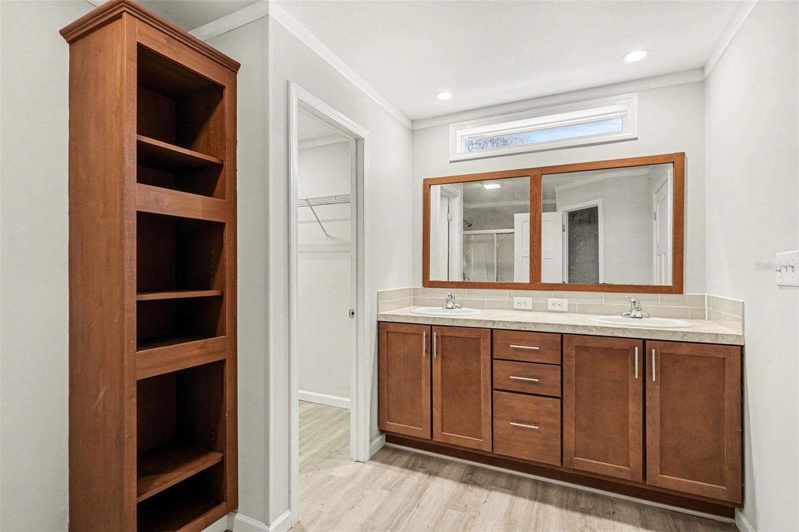 master bath - 23950 BASS RD, ASTOR