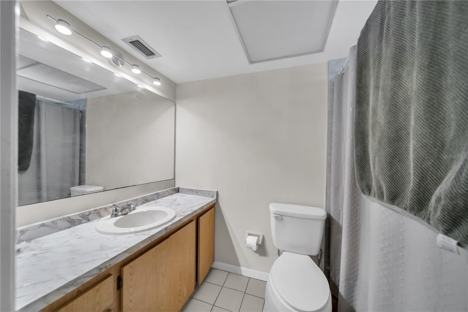 Duplex at 836 SW TRAFALGAR PKWY, CAPE CORAL, photo 16 of 32
