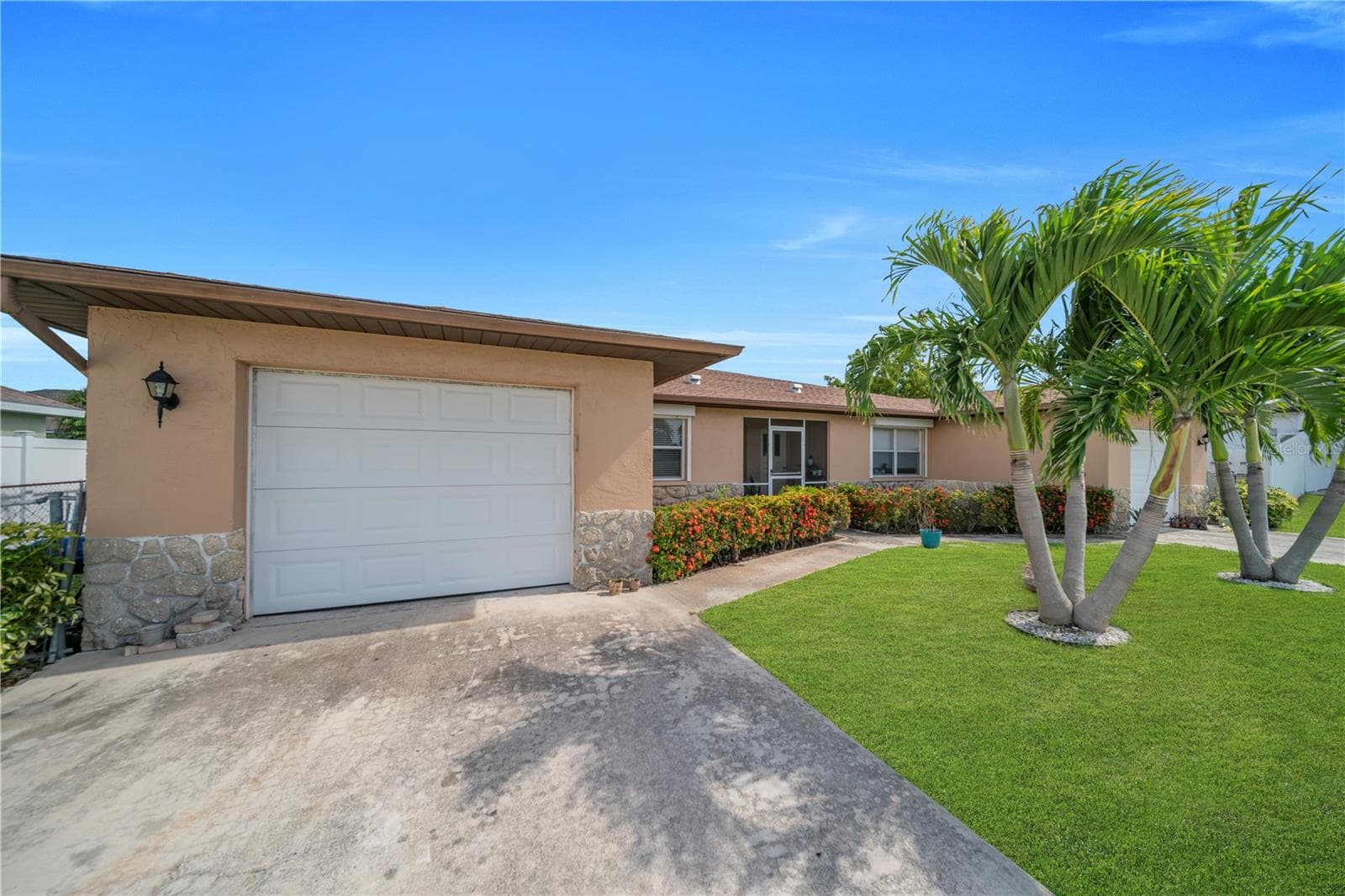 Duplex at 836 SW TRAFALGAR PKWY, CAPE CORAL, photo 27 of 32