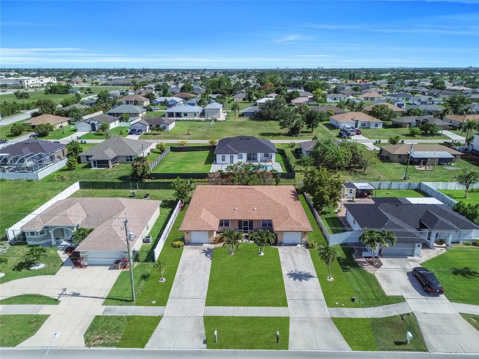 Duplex at 836 SW TRAFALGAR PKWY, CAPE CORAL, photo 30 of 32