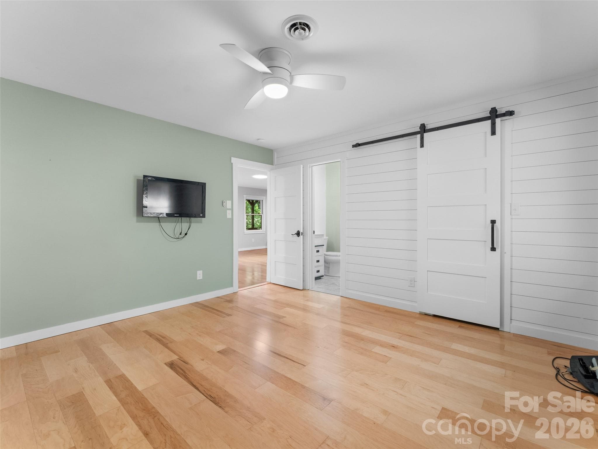 Single Family Residence at 90 Cheestoonaya Way, Brevard, photo 15 of 31