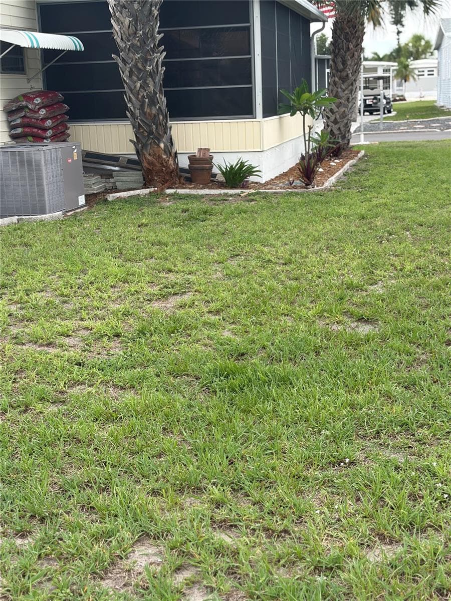 View from rear of property to the street. - 723 ROMA RD, VENICE
