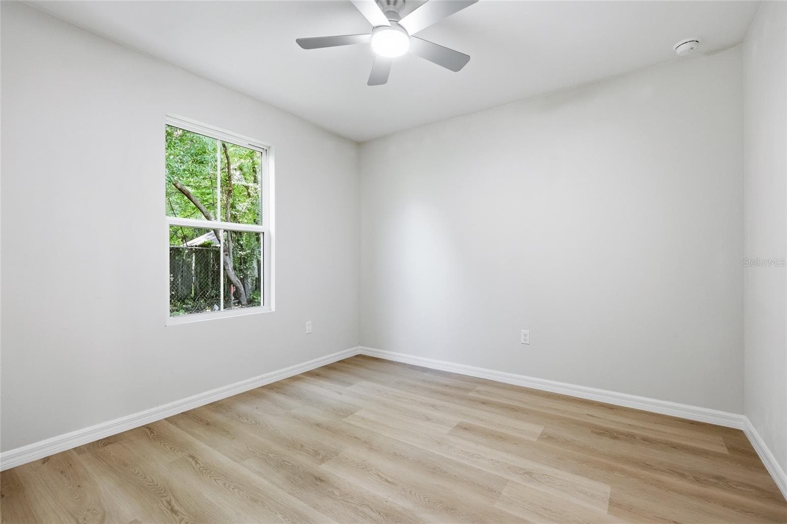 Single Family Residence at 2449 SE 10TH AVE, GAINESVILLE, photo 13 of 18