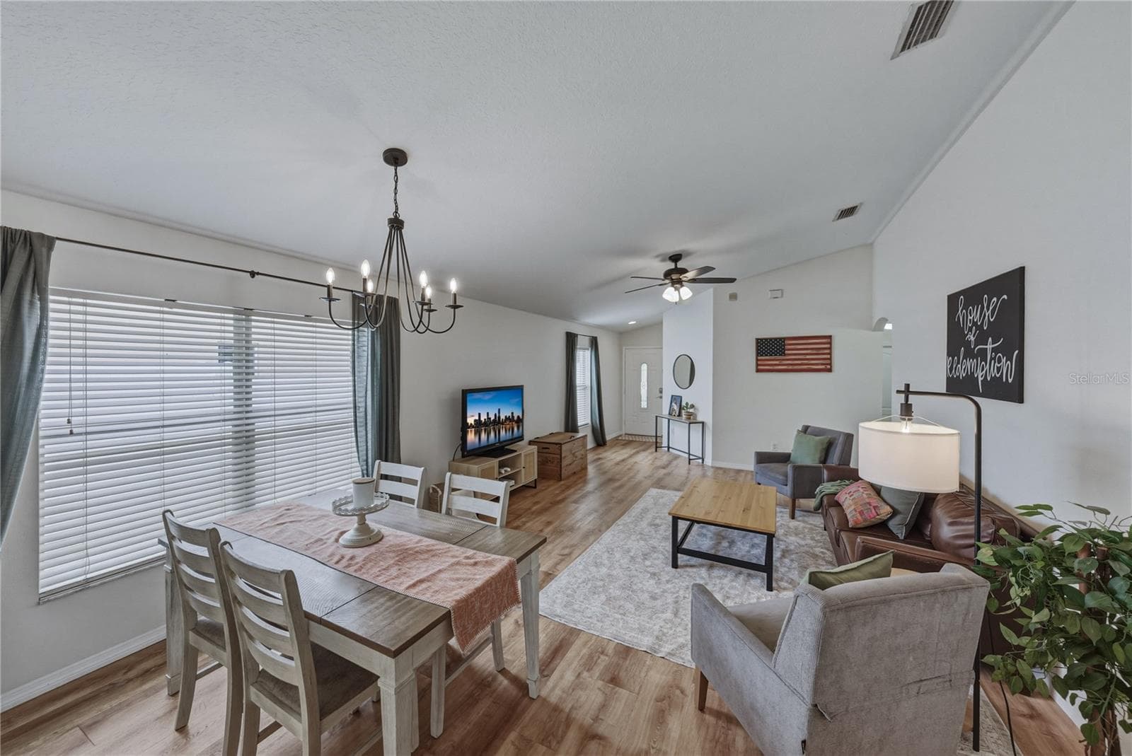 Single Family Residence at 8160 CANTERBURY LAKE BLVD, TAMPA, photo 13 of 46
