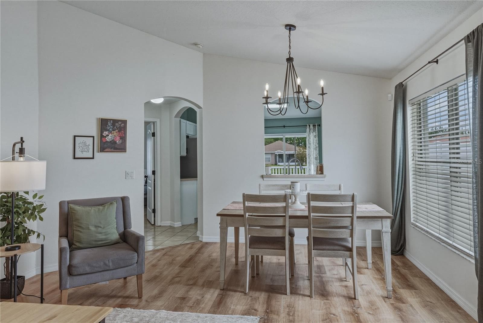 Single Family Residence at 8160 CANTERBURY LAKE BLVD, TAMPA, photo 14 of 46