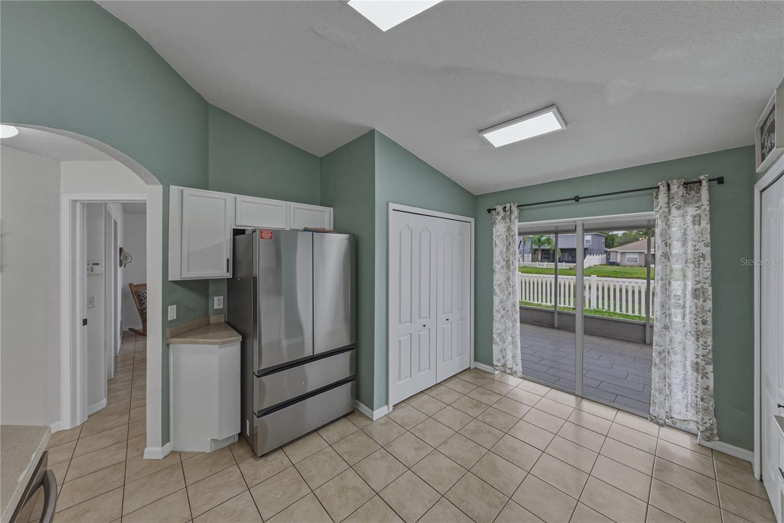 Single Family Residence at 8160 CANTERBURY LAKE BLVD, TAMPA, photo 22 of 46