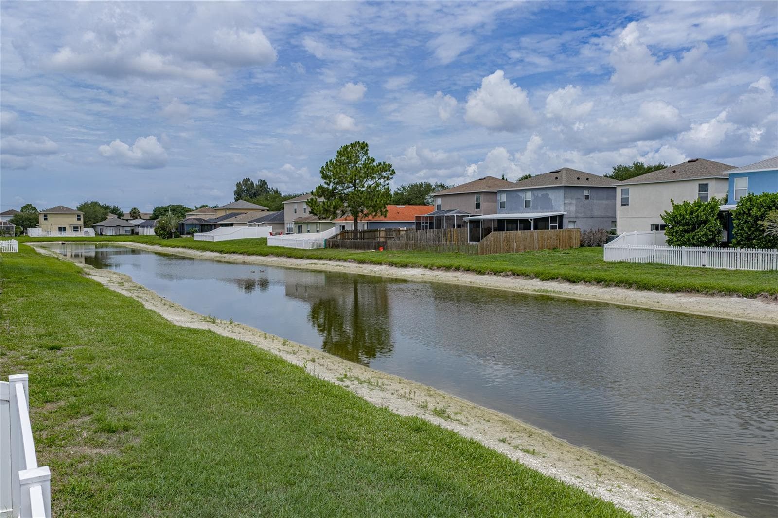 Single Family Residence at 8160 CANTERBURY LAKE BLVD, TAMPA, photo 46 of 46